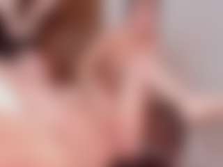 Live cam show with Cloe-World1 - Strip Curvy on liverealitysex.com