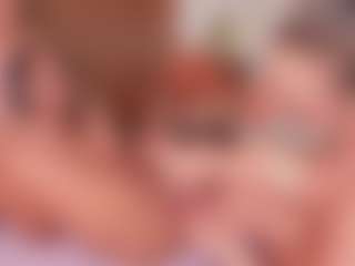 Live cam show with Cloe-World1 - Petite Teen (18+) on Camsoda