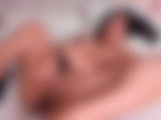 Isabed's Live Sex Cam Show