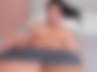 Isabed's Live Sex Cam Show