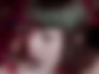 Camiiowo's Live Sex Cam Show