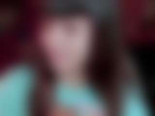 Live cam show with Camiiowo - Petite on crypto-cams