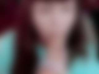 Live cam show with Camiiowo - Ball Sucking on Camsoda