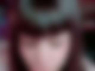 Live cam show with Camiiowo - Teen (18+) on AdultVida.com