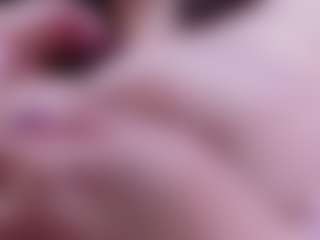 Live cam show with Camiiowo - Horny on xDating