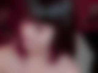 Live cam show with Camiiowo - Brown Hair on xDating