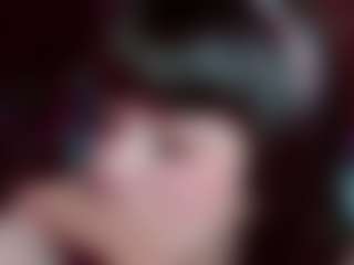Camiiowo's Live Sex Cam Show