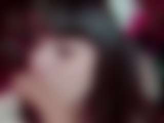Live cam show with Camiiowo - Bikini on Camsoda