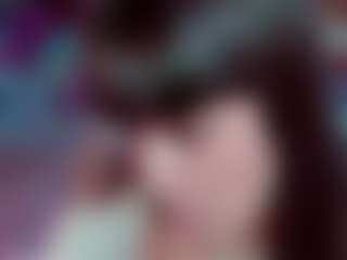 Live cam show with Camiiowo - Petite on justonemore.cc