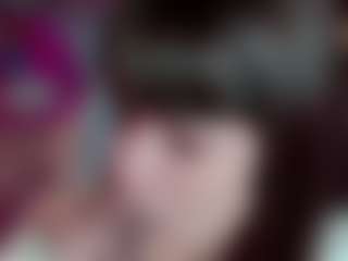 Live cam show with Camiiowo - Petite on justonemore.cc