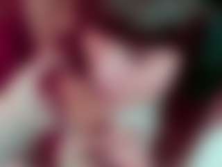 Camiiowo's Live Sex Cam Show