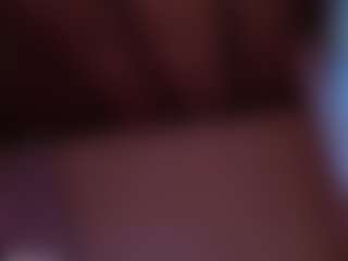 Camiiowo's Live Sex Cam Show