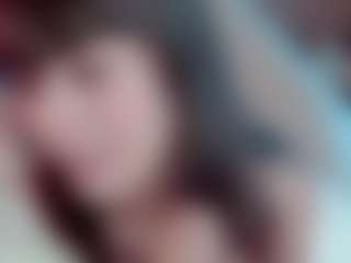 Camiiowo's Live Sex Cam Show