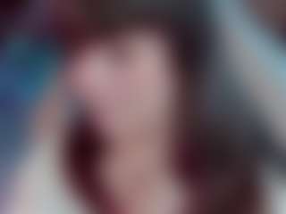 Camiiowo's Live Sex Cam Show