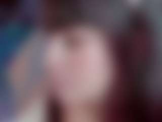 Live cam show with Camiiowo - Bikini on liverealitysex.com