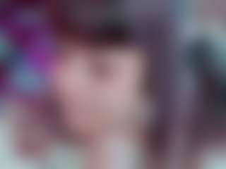 Camiiowo's Live Sex Cam Show