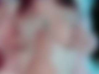 Live cam show with Camiiowo - Nipple Piercings on AdultVida.com