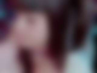 Camiiowo's Live Sex Cam Show