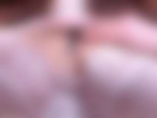 Camiiowo's Live Sex Cam Show