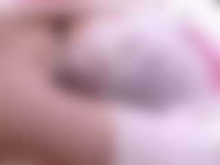 Camiiowo's Live Sex Cam Show