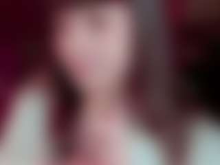 Live cam show with Camiiowo - Full Nudity on SmokeAndPoke