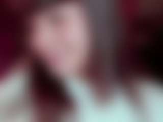 Live cam show with Camiiowo - Petite on Camsoda Late Night