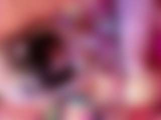 Camiiowo's Live Sex Cam Show