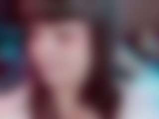 Live cam show with Camiiowo - Oil on CamSodaAdn