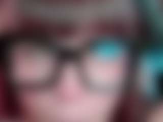 Live cam show with Camiiowo - Oil on pussylord.com