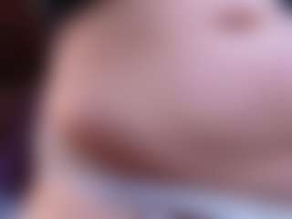 Live cam show with Camiiowo - Oil on galaxygirlnitro.com