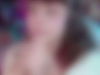 Camiiowo's Live Sex Cam Show