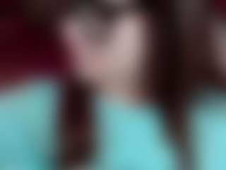 Camiiowo's Live Sex Cam Show