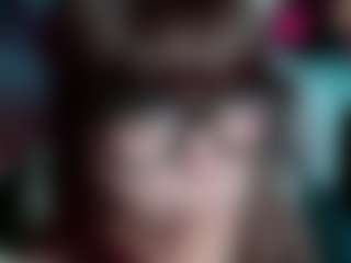 Camiiowo's Live Sex Cam Show