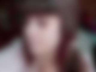 Live cam show with Camiiowo - BBW on Livezox