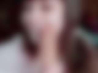 Camiiowo's Live Sex Cam Show