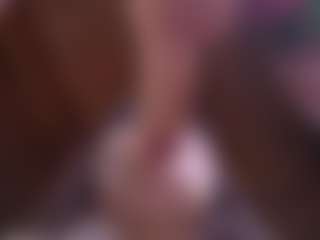 Camiiowo's Live Sex Cam Show
