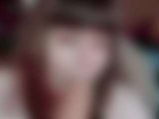 Camiiowo's Live Sex Cam Show