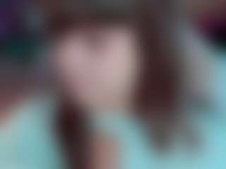 Live cam show with Camiiowo - Spank Brown Hair on crypto-cams