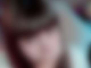 Live cam show with Camiiowo - Tittyfuck on Free Soda