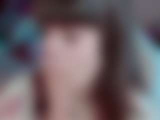 Live cam show with Camiiowo - Petite on https://playwithruby.com