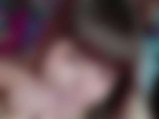 Camiiowo's Live Sex Cam Show