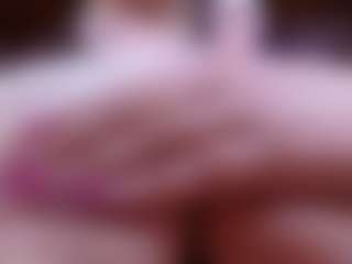 Camiiowo's Live Sex Cam Show