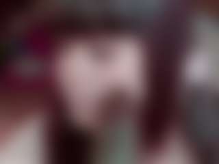 Camiiowo's Live Sex Cam Show