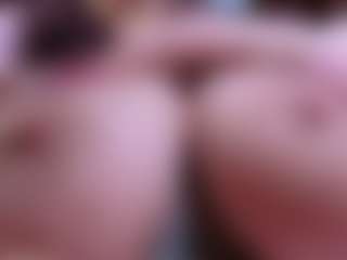 Camiiowo's Live Sex Cam Show