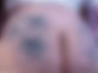 Camiiowo's Live Sex Cam Show