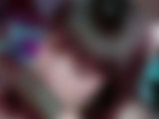 Live cam show with Camiiowo - Hairy Pussy on AdultVida.com