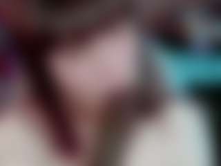 Camiiowo's Live Sex Cam Show