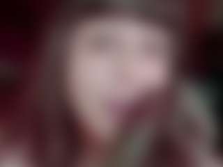 Live cam show with Camiiowo - Nipple Piercings on CamClone