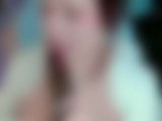 Live cam show with Camiiowo - Full Nudity on Cam Slut