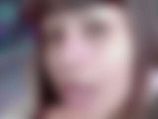 Live cam show with Camiiowo - Oil on CamClone